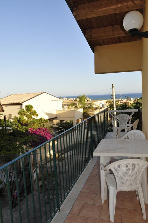 Solemare Residence Donnalucata  Room photo